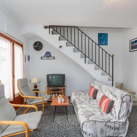 L'escapade By Interhome * L' Escala