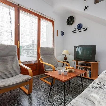 L'escapade By Interhome * L' Escala
